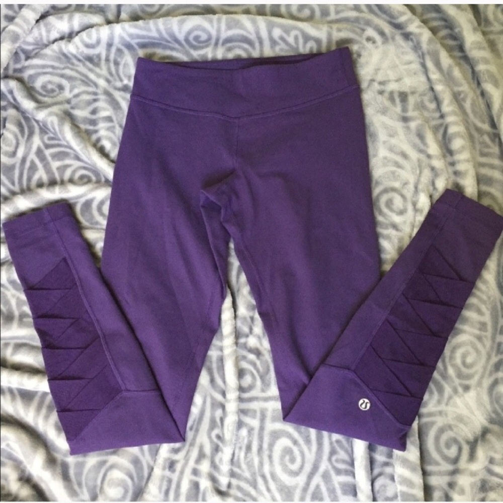 lululemon repetition pants, Concord grape, size 6